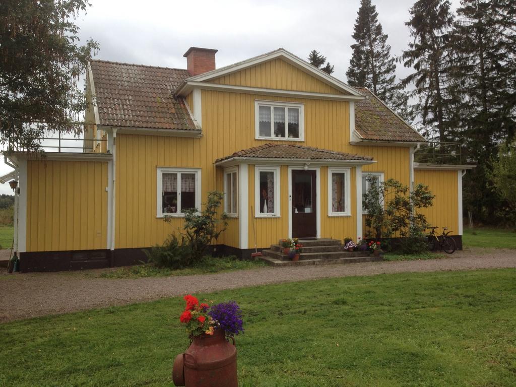 Bed and Breakfast Marielund Gård Skara Exterior foto